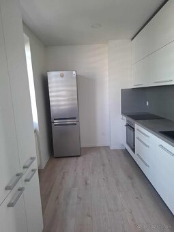 Prenájom dvojizbového bytu vo Valaskej - 2