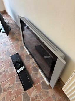 Televízor PHILIPS - 2