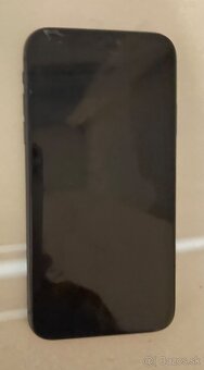 Predám rozbitý iphone 11 vdobrom stave - 2