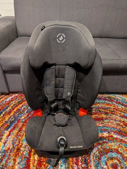Predám autosedačku Maxi Cosi Titan 9-36kg - 2