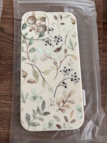 Kryt na iPhone 15 - 2