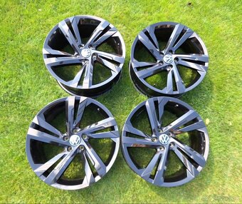 5x112R19 Volkswagen Valencia - 2
