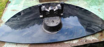 Podstavec na televízor - 2