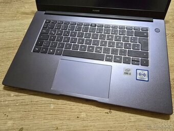 Huawei Matebook D15 s 8gb ram 256gb ssd diskom a i3 procesor - 2