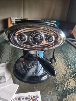 ILLY Espresso Machine X7 - 2