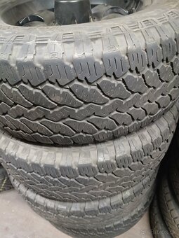 265/65R17 - 2