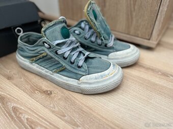Diesel, New Balance, Adidas - 2