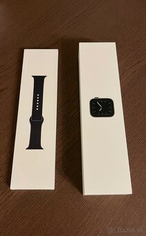 Apple Watch Series 5 44mm - 2