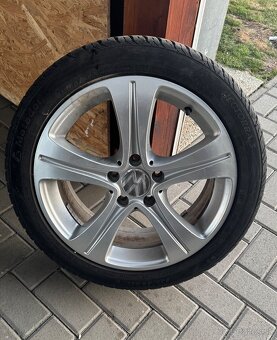 Elektrony VW Golf R17 s letnými pneumatikami - 2