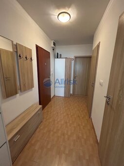 Moderne zrekonštruovaný 3-izbový byt s lodžiou v Šali-Veči - 2