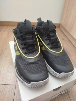 ADIDAS basketbalová obuv č.41 - 2