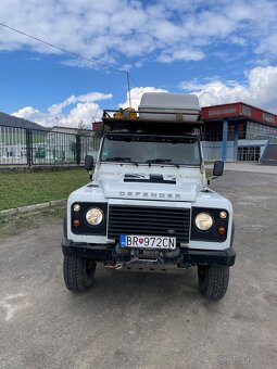 Land Rover Defender 110 - 2