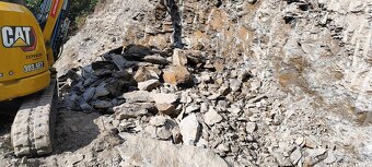 Hlina, zemina ornica, kameň - 2