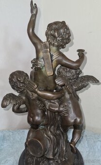Bronzova socha 3 cherubinov - 2