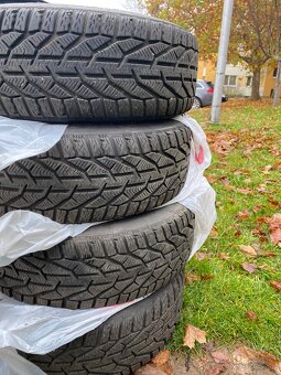 Predam gumy 205/60 R16 92H zimne - 2