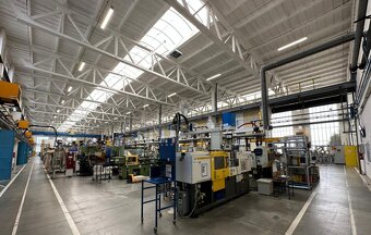 Na prenájom 5000 m2 hala Lužianky - 2