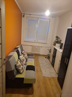 PREDAJ komplet prerobený 4 izbový byt Trenčín, Halalovka. - 2