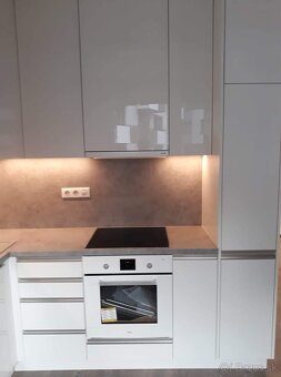 Ponúkame vám stolárske práce - 2