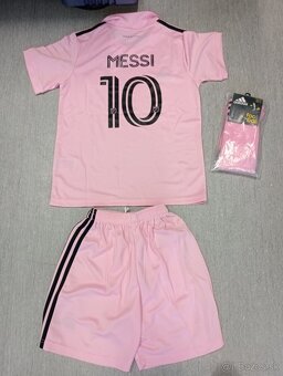 Futbalove dresy + kraťasy - 2