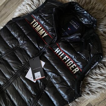 Vesta hilfiger M - 2