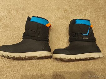 Predám detské zimné topánky -snehule - 2