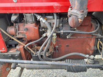 PREDAM TRAKTOR ZETOR 7011 PLNE POJAZDNY STAV - 2