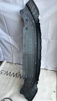 Audi A6 C8 kryt pod nárazník 4K0807611A - 2