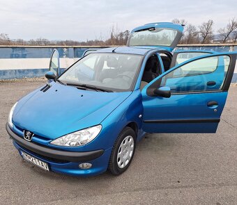 Peugeot 206 Benzín - 2