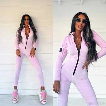Trendy damsky dlhy svetlo ruzovy overal velurovy na zips - 2