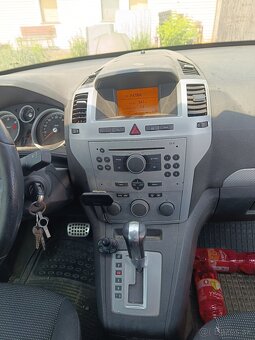 Opel Zafira 1.9 ,7 miest - 2
