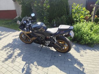 Yamaha r6 - 2