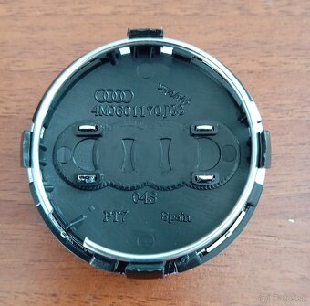 Audi 61 mm stredové krytky 4M0 601 170 - 2