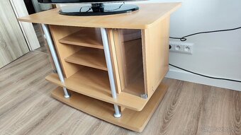 Stolík pod TV - 2