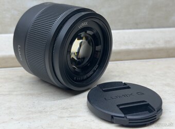 Panasonic Lumix G 25mm f/1.7 - 2
