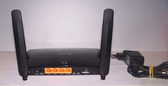 TP- LINK MR200 - 2