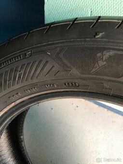 Goodyear 215/60 r17 letné - 2