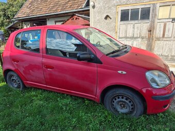Toyota yaris - 2
