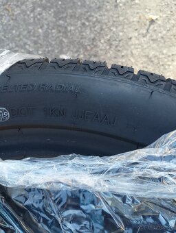 Predám celoročné pneu 205/45 R16 - 2