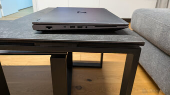 HP Zbook Zbook Fury 15,6", Core i7 10850H, 32GBRAM, 512GBSS - 2