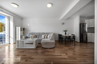 Slnečný 2 - izbový byt s veľkou pivnicou 26 m² - 2
