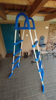 Bazénové schodíky - 2