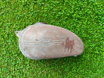 Jawa 250, 350 Kývačka, Panelka - nádrž - pěkná - 2