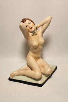 Art Deco ženský akt Royal Dux - 2