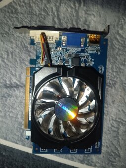 Predám grafickú kartu gigabyte GV-N730D3 2gb - 2
