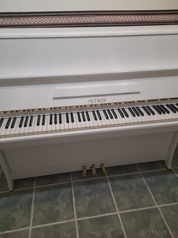 Predám pianino Petrof troj pedal - 2