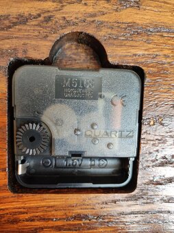 Nástenné hoďiny - 2