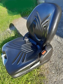 Sedacka Grammer MGS 65/521 - 2
