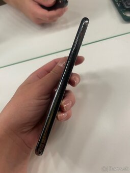 Na predaj iPhone X - 256 GB - 2
