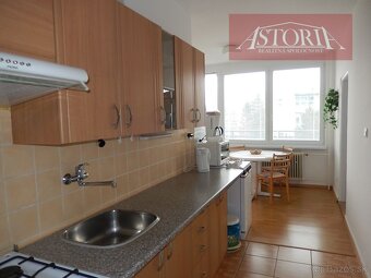 3-izbový tehlový byt - Martin - centrum - kompletná rekonštr - 2