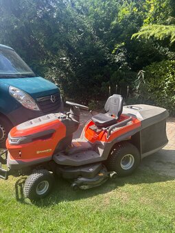 Husqvarna traktorova kosacka  TC220T - 2